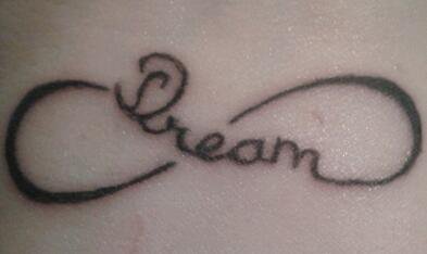 tatouage infini dream