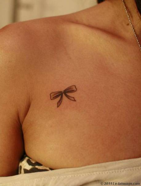 tatouage infini noeud