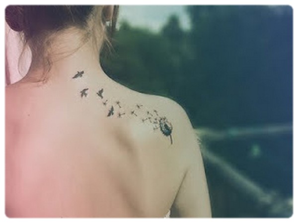 tatouage infini omoplate