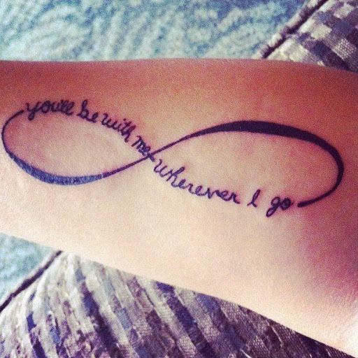 tatouage infini phrase