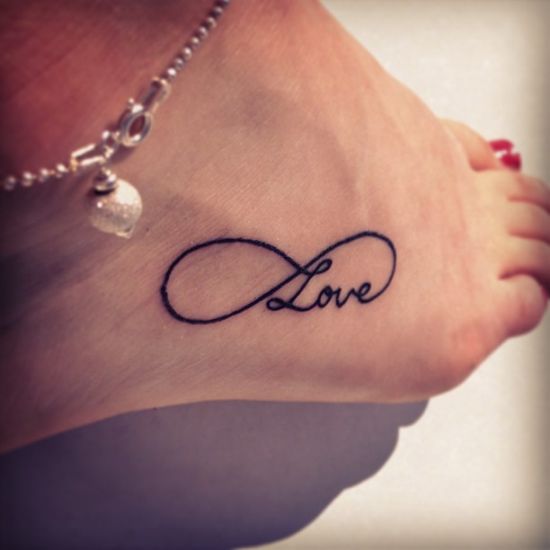 tatouage infinity one love