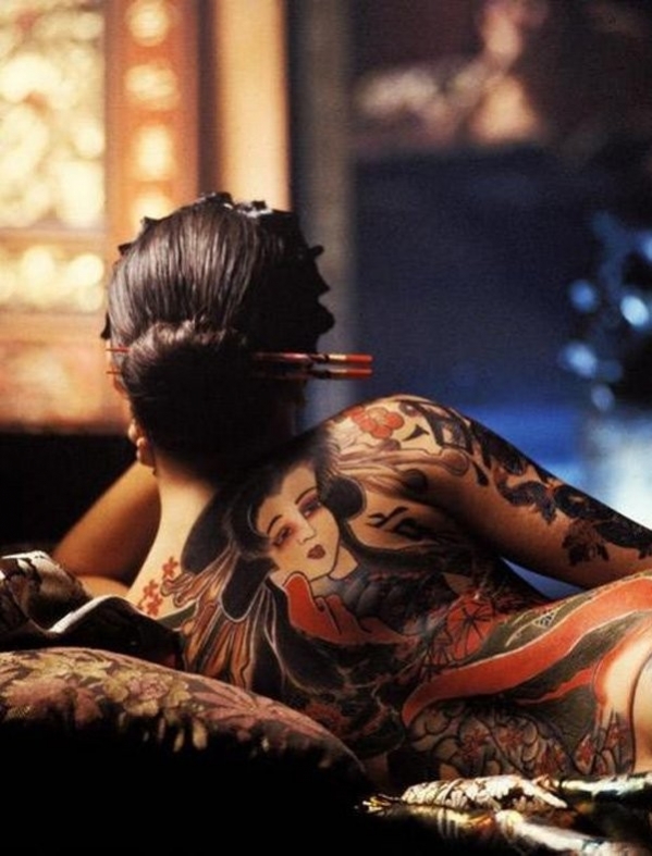 tatouage japonais dos femme
