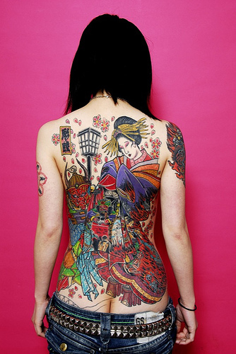 tatouage japonais femme dos