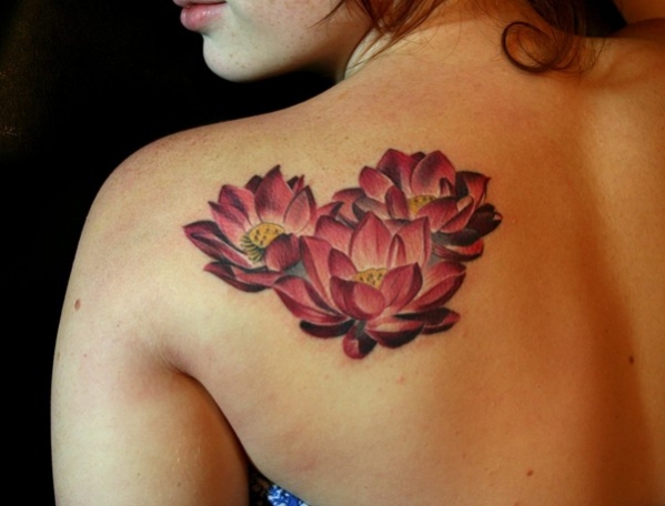 tatouage japonais lotus