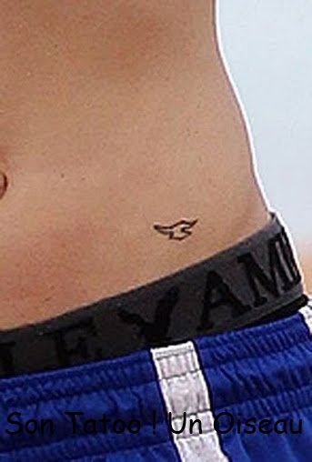 Tatouage justin bieber oiseau