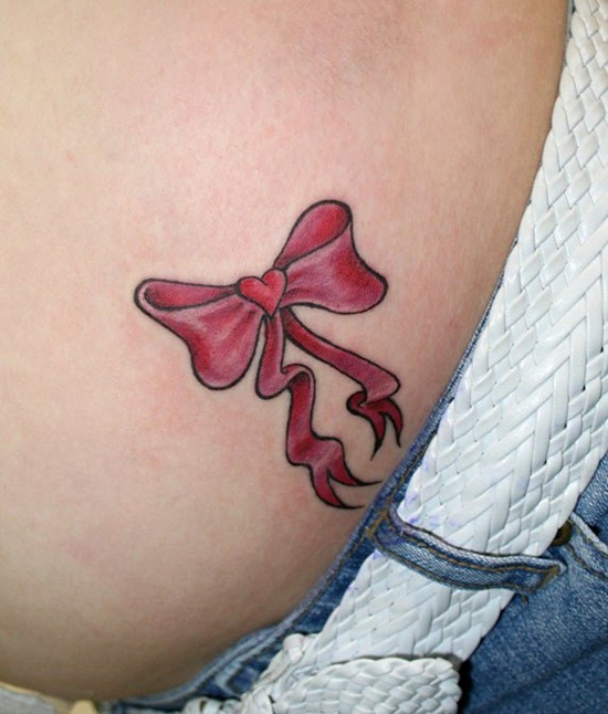 tatouage noeud bas du ventre