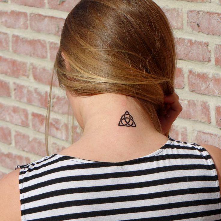 tatouage noeud de la trinité