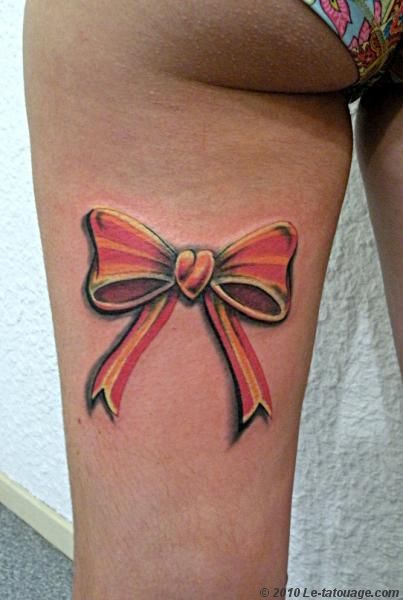 tatouage noeud rose