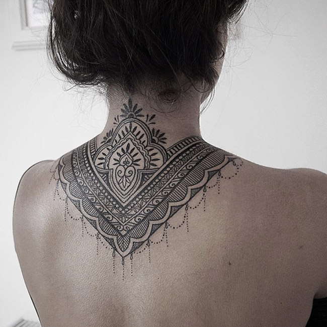 tatouage nuque
