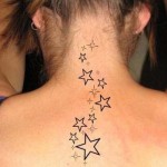 tatouage nuque etoile