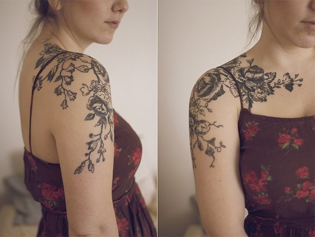 tatouage oiseau arbre