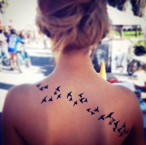 tatouage oiseau colombe