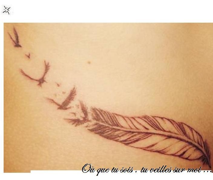 tatouage oiseau qui s'envole poitrine