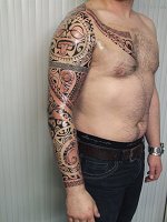 tatouage omoplate déformation