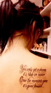 tatouage omoplate droite