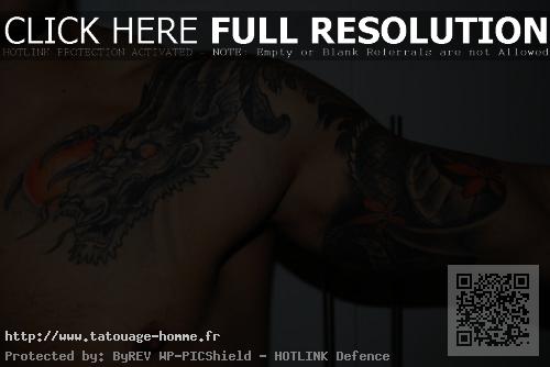 tatouage omoplate épaule pectoraux