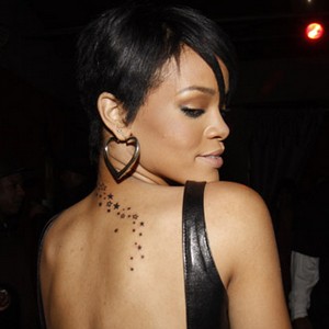 tatouage omoplate et nuque
