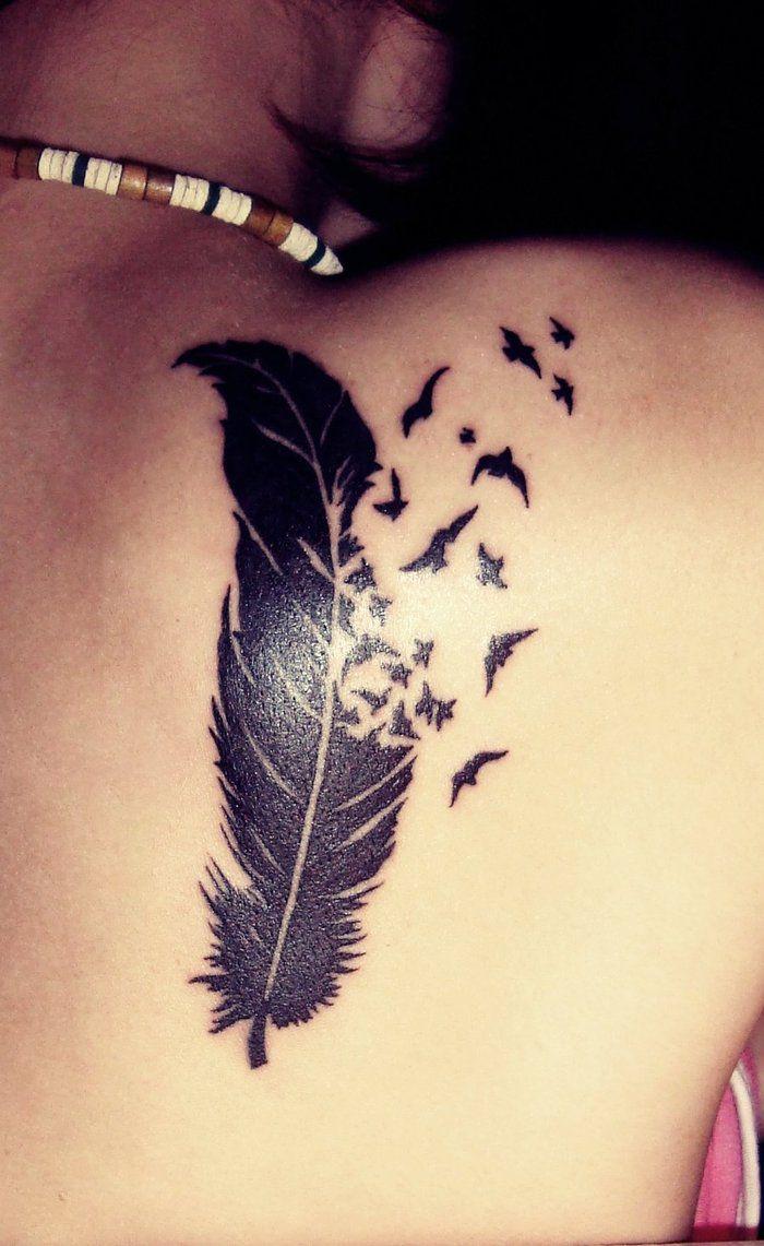 tatouage omoplate fille