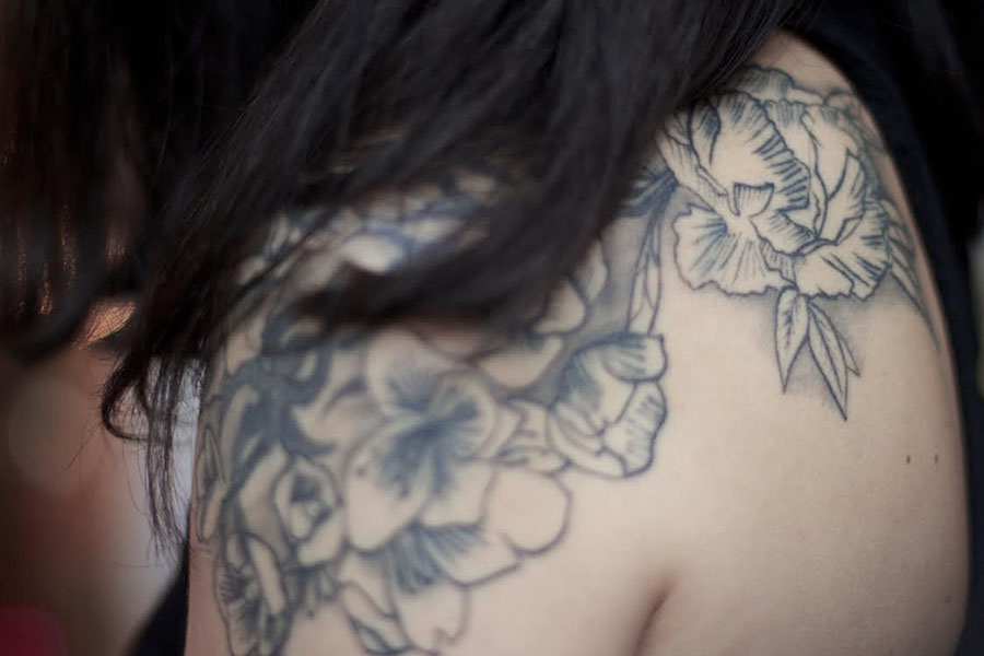 tatouage omoplate soin