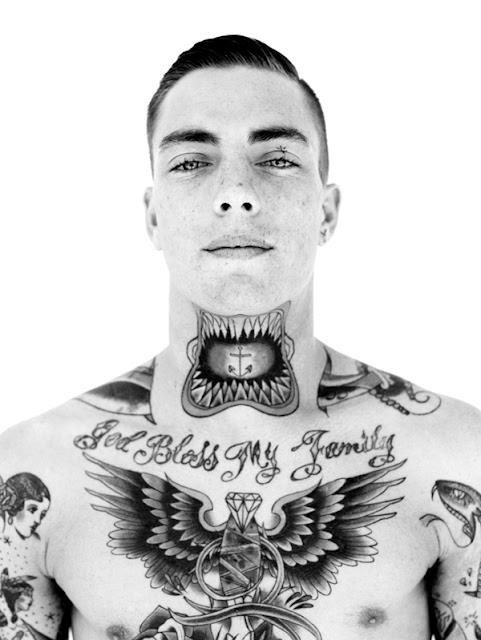 tatouage pectoraux old school