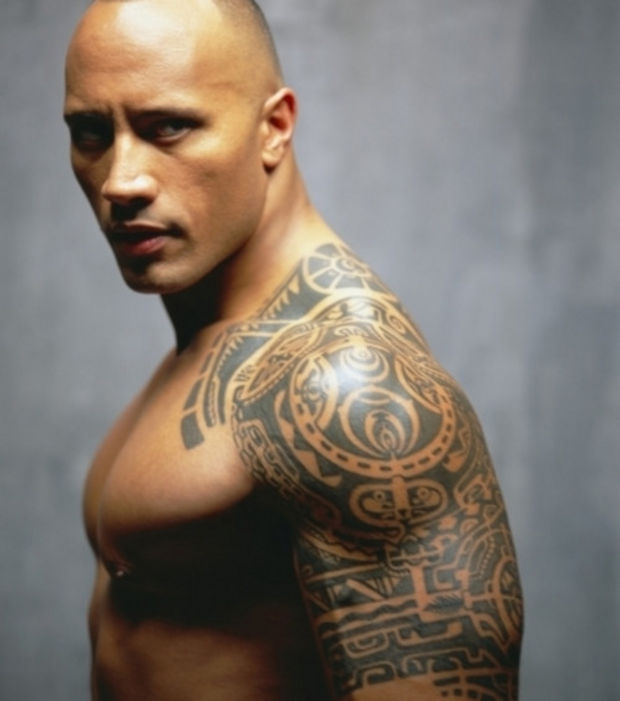 tatouage pectoraux taureau