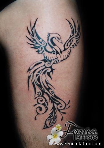 tatouage phoenix pectoraux