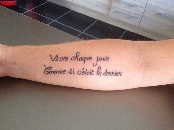 tatouage phrase d'amour en francais