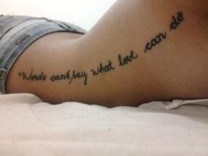 tatouage phrase d'amour en francais