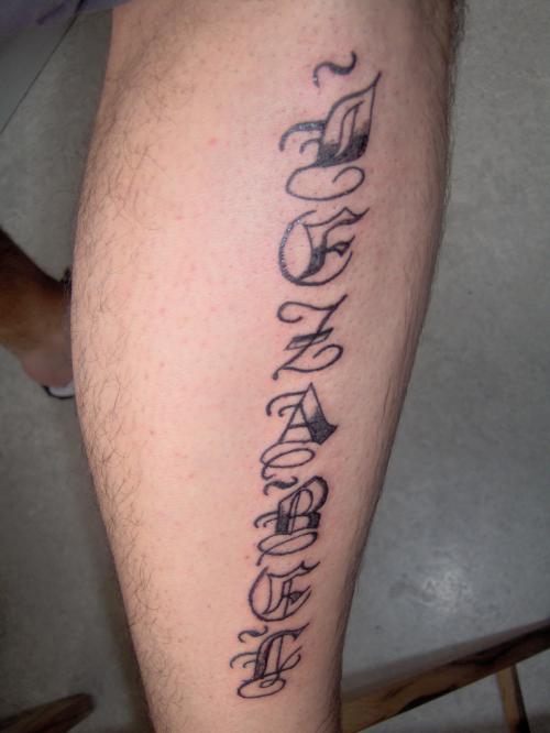 tatouage phrase gothique