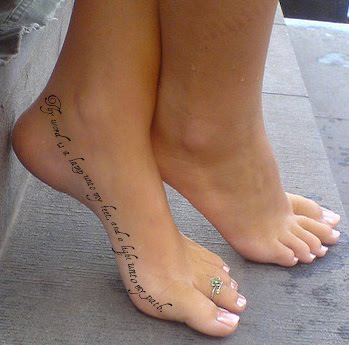 tatouage pied femme