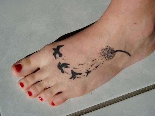 tatouage pied femme