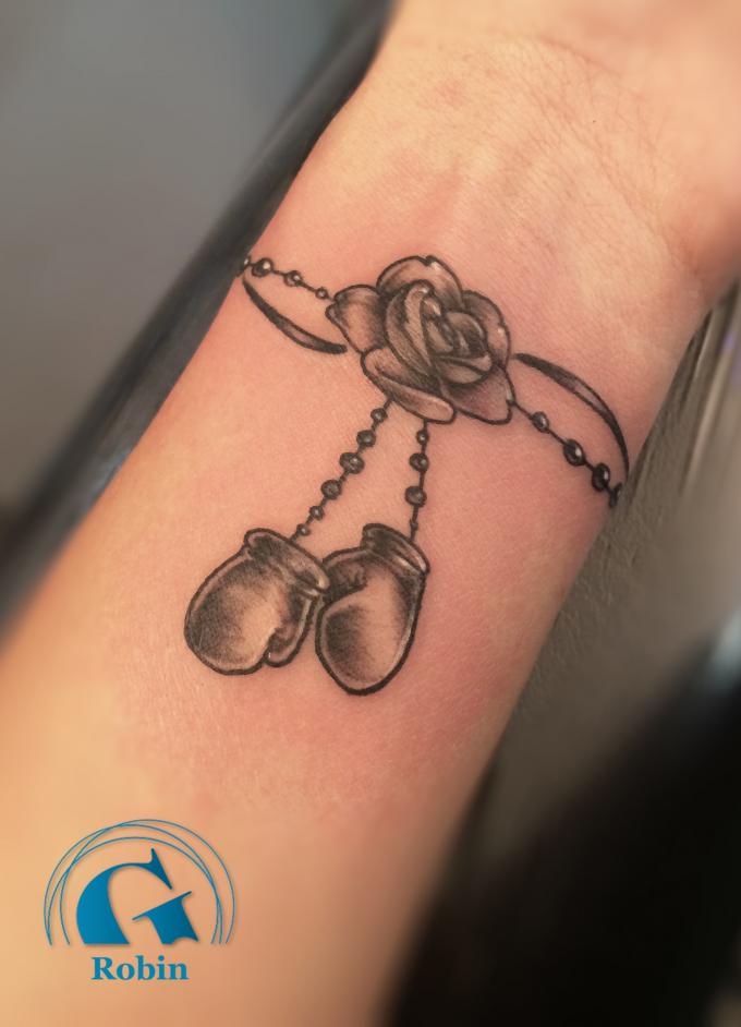 tatouage poignet bracelet