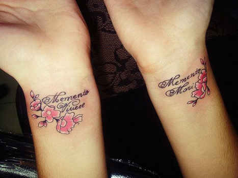Tatouage poignet femme prenom