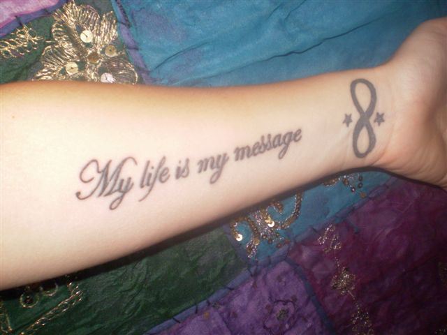 tatouage poignet phrase espagnol