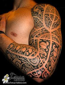 tatouage polynésiens bras