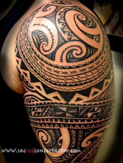 tatouage polynésiens bras