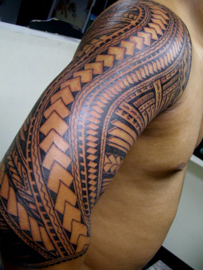 tatouage polynésiens bras