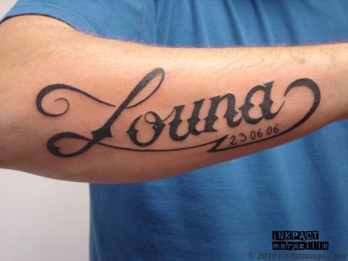 tatouage prenom en gothique