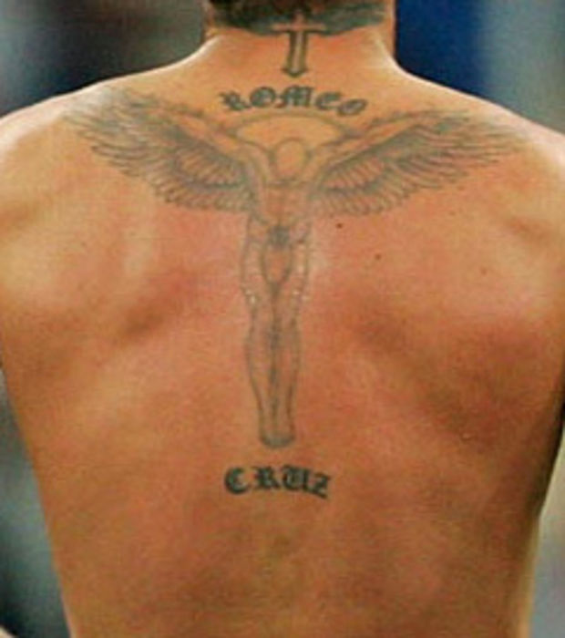 tatouage representant un ange