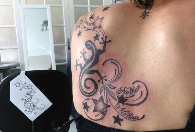 tatouage salamandre omoplate