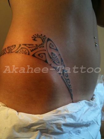 tatouage tahitien ventre