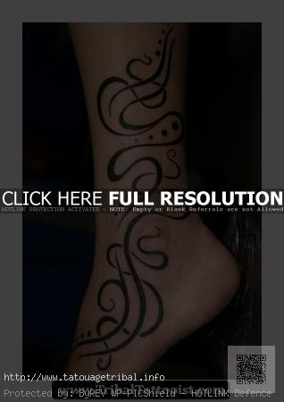 tatouage tribal cheville femme