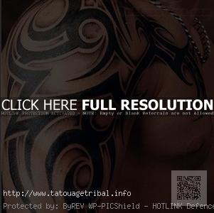 tatouage tribal épaule dos