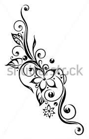 tatouage tribal et fleur