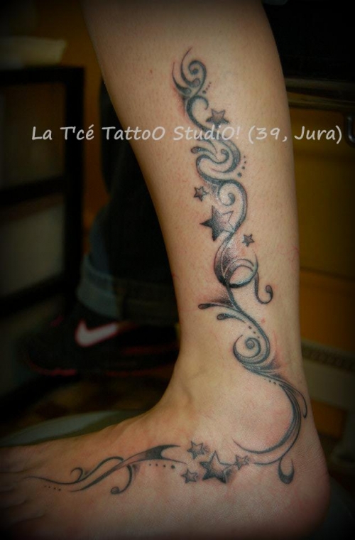 tatouage tribal etoile femme