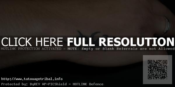 tatouage tribal femme poignet