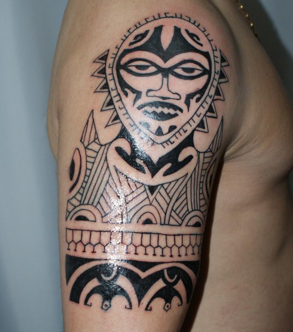 tatouage tribal maorie