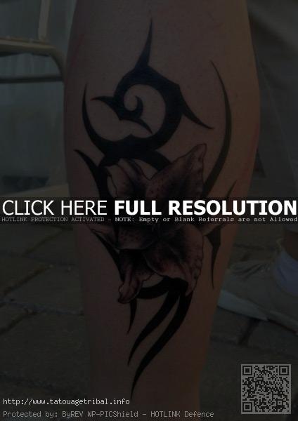 tatouage tribal mollet