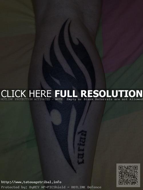 tatouage tribal mollet