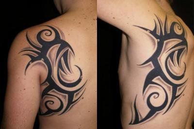 tatouage tribal omoplate